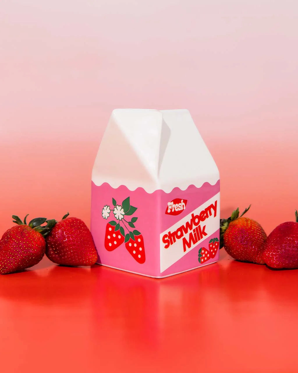 Vase Strawberry Milk