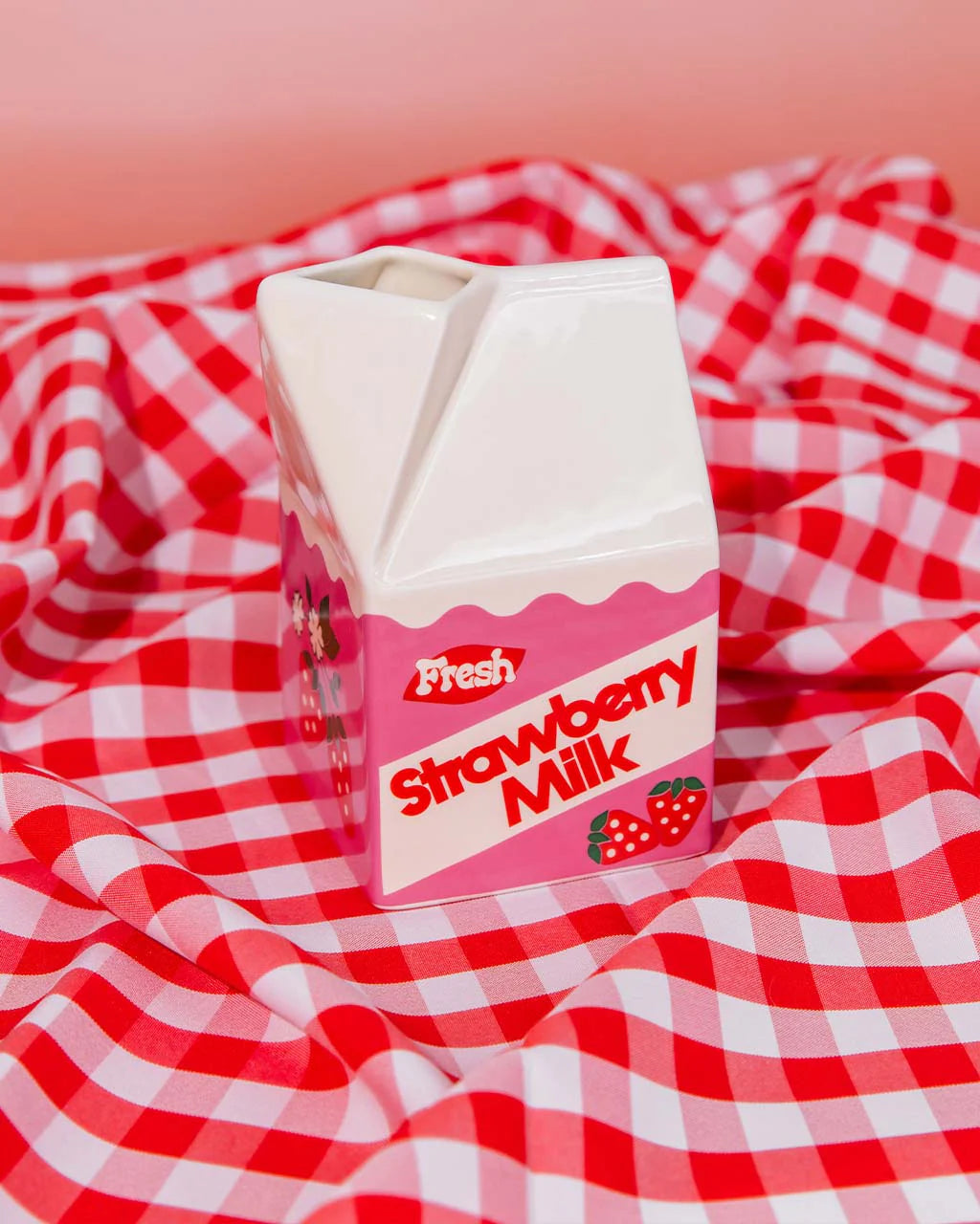 Vase Strawberry Milk